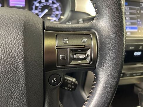 Used 2018 Lexus GX 460 w/ Navigation Package AWD/4WD image 16