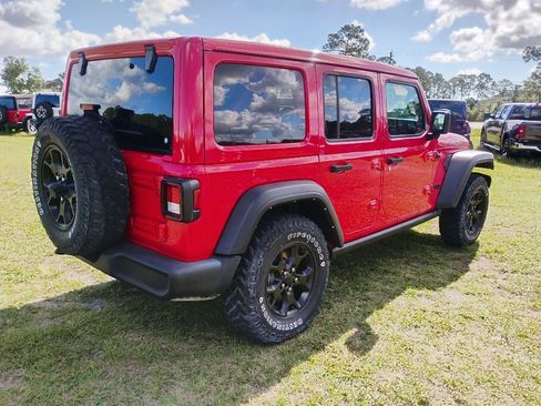 Certified 2022 Jeep Wrangler Unlimited Sport AWD/4WD image 6