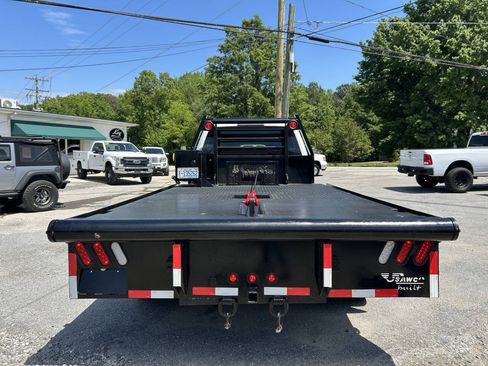 Used 2018 Ford F550 4x4 Crew Cab Super Duty w/ Power Equipment Group image 6
