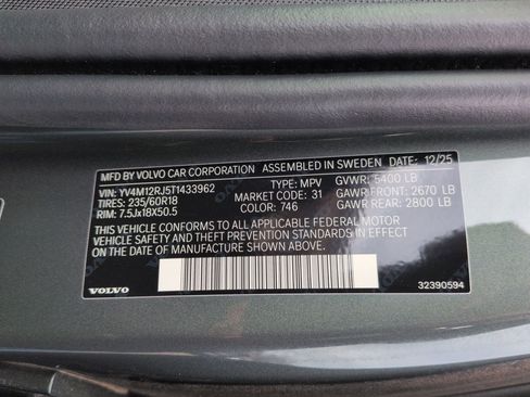 New 2026 Volvo XC60 B5 Core w/ Climate Package AWD/4WD image 17
