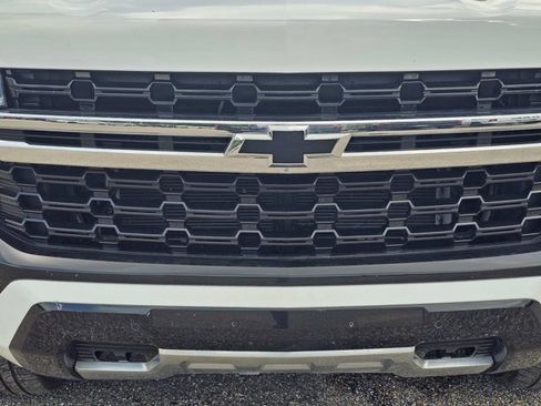 Used 2023 Chevrolet Tahoe 2WD w/ Remote Keyless Entry Package image 3