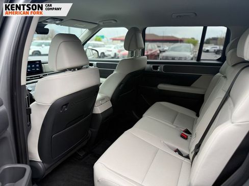 Used 2025 Hyundai Santa Fe SEL image 35