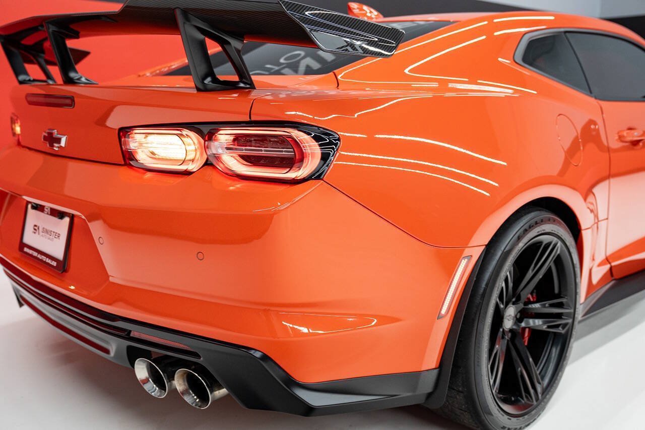 Used 2019 Chevrolet Camaro ZL1 RWD image 53