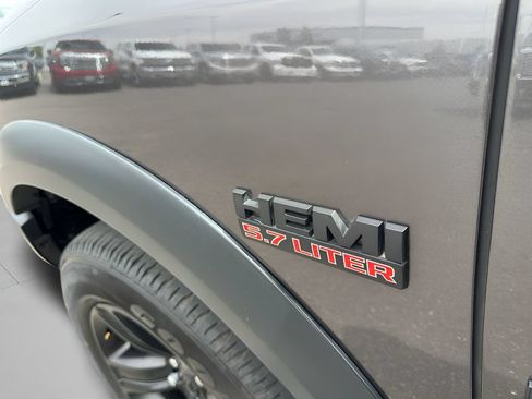 Used 2022 RAM 1500 Warlock AWD/4WD image 26