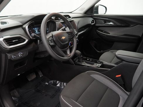 Used 2023 Chevrolet TrailBlazer LS image 18