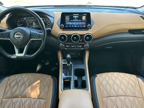 Used 2025 Nissan Sentra SV w/ SV Premium Package FWD image 4