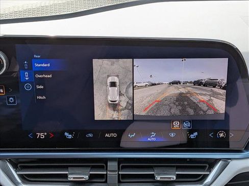 New 2026 Chevrolet Equinox EV LT image 12