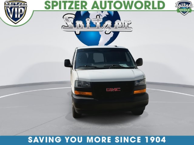 Used 2025 GMC Savana 2500 w/ Driver Convenience Package RWD image 6