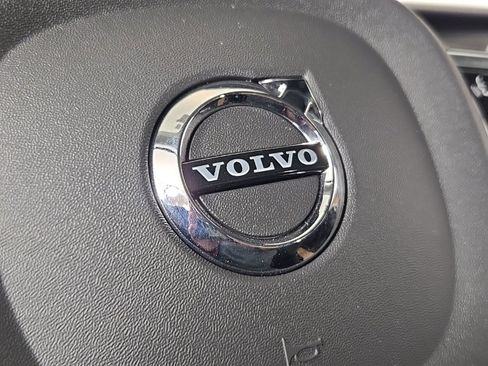 Certified 2024 Volvo XC90 B6 Plus w/ Protection Package image 30