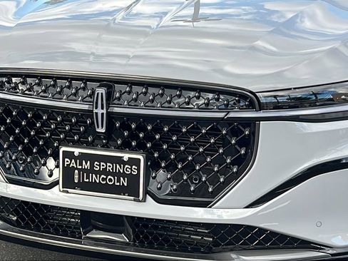 New 2026 Lincoln Nautilus Reserve w/ Jet Appearance Package image 3