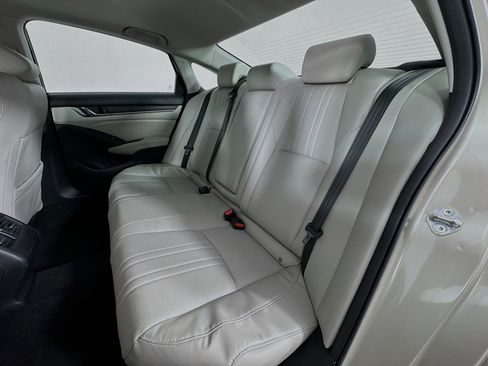 Certified 2018 Honda Accord Touring image 25