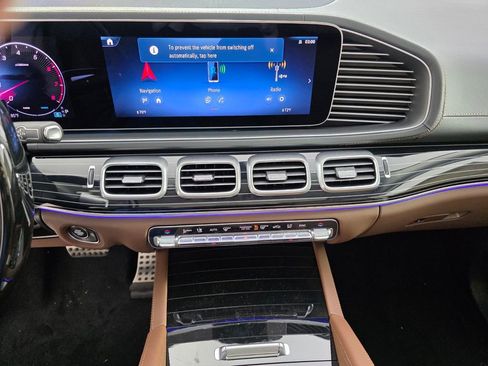 New 2026 Mercedes-Benz GLS 450 4MATIC image 16
