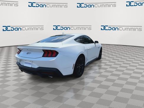 Used 2025 Ford Mustang GT RWD image 8