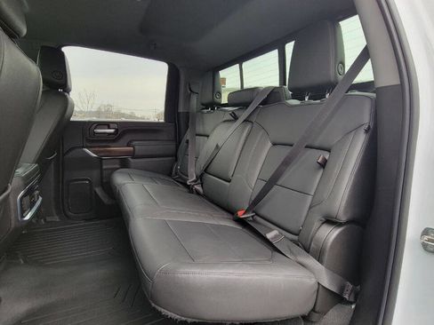 Used 2022 GMC Sierra 2500 SLT w/ SLT Convenience Package image 28