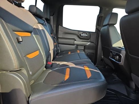 Used 2019 GMC Sierra 1500 AT4 w/ AT4 Premium Package AWD/4WD image 18