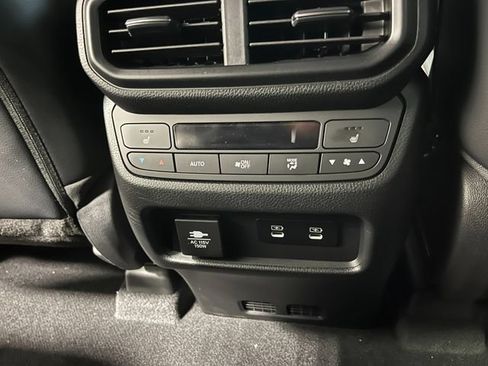 New 2026 Honda Pilot TrailSport image 25