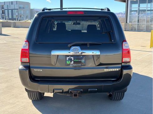 Used 2007 Toyota 4Runner SR5 image 7