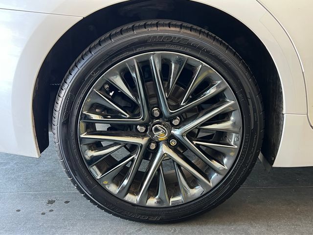Used 2018 Lexus ES 350 w/ Luxury Package w/Wood Trim FWD image 11