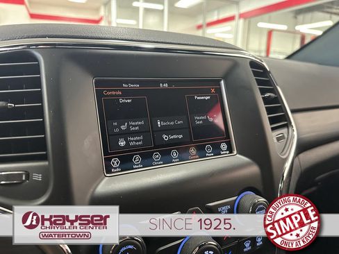 Used 2021 Jeep Grand Cherokee Freedom Edition AWD/4WD image 23