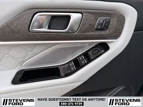 Used 2025 Ford Explorer Platinum w/ Ultimate Package image 21