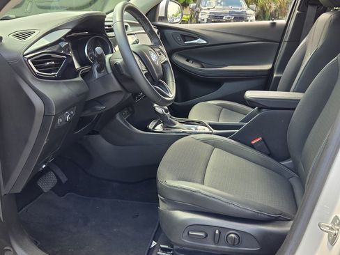 Certified 2022 Buick Encore GX Select w/ Sport Touring Package FWD image 9