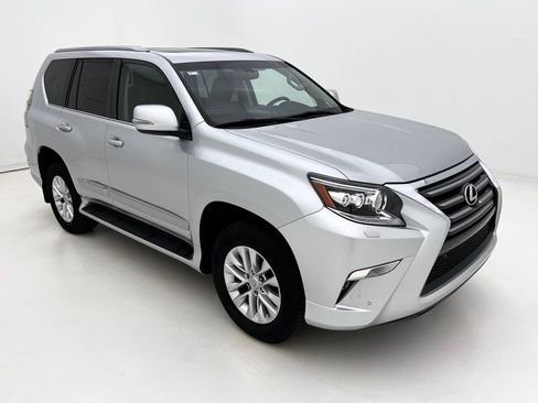 Used 2019 Lexus GX 460 image 6