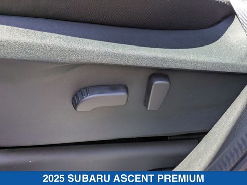 Certified 2025 Subaru Ascent Premium image 8