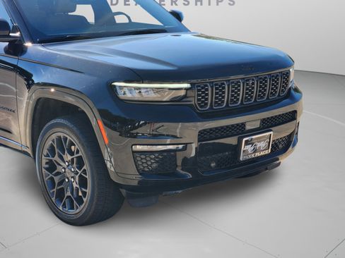 Used 2025 Jeep Grand Cherokee L Summit w/ Obsidian Package AWD/4WD image 34