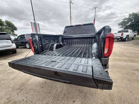 Used 2020 GMC Sierra 1500 SLT RWD image 25