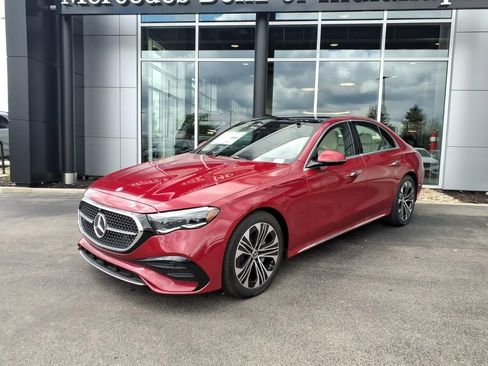 New 2026 Mercedes-Benz E 350 4MATIC Sedan image 2