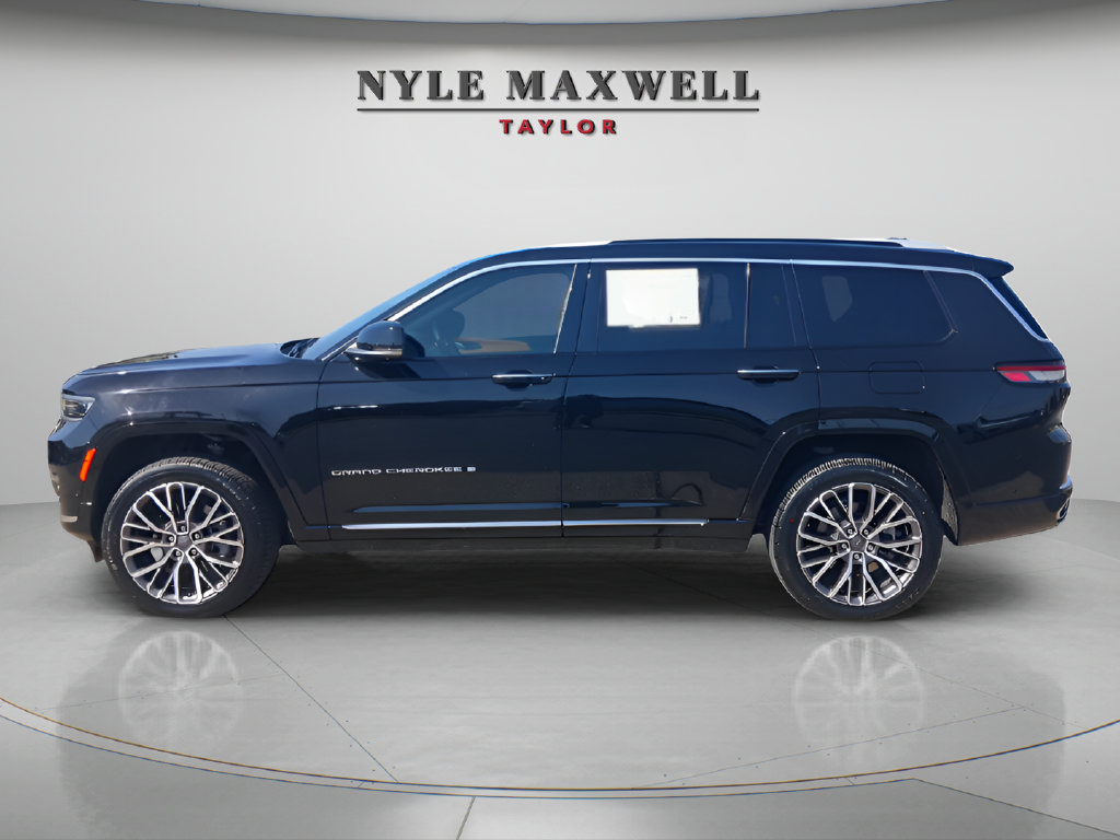 Used 2023 Jeep Grand Cherokee L Summit AWD/4WD image 13