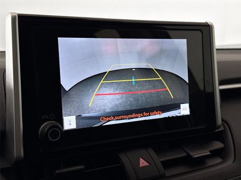 Certified 2024 Toyota RAV4 XLE w/ Convenience Package image 25