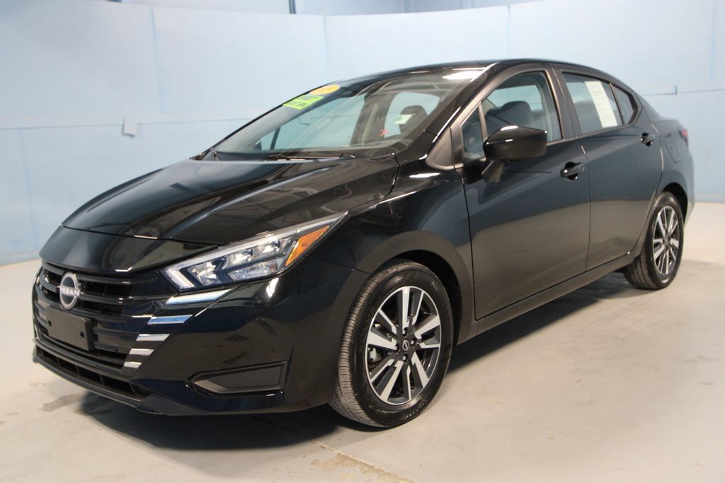 Used 2025 Nissan Versa SV FWD image 23