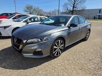 Used 2021 Nissan Altima 2.5 SR video 1