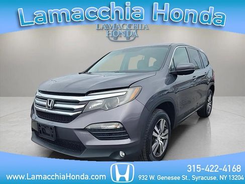 Used 2017 Honda Pilot EX image 1