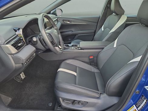 Used 2026 Toyota Camry SE FWD image 20