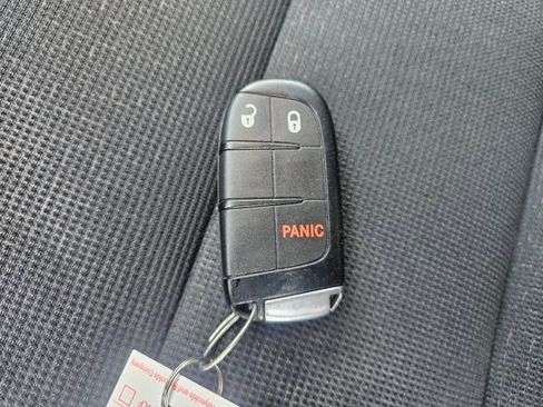 Used 2017 Dodge Durango SXT w/ 3rd Row Seating Group AWD/4WD image 28