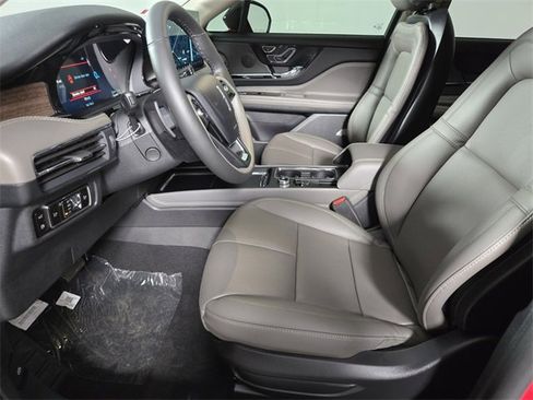 New 2026 Lincoln Corsair Grand Touring image 13