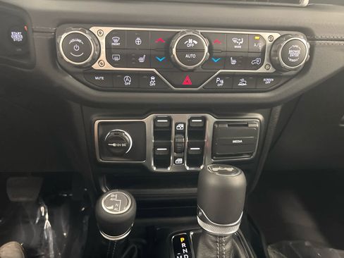 New 2025 Jeep Wrangler Unlimited Sahara image 27