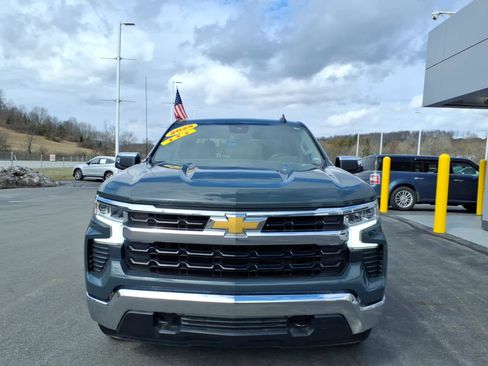 Used 2025 Chevrolet Silverado 1500 LT image 3