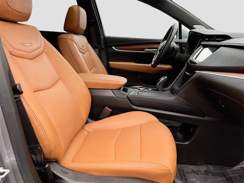 Used 2024 Cadillac XT5 Premium Luxury image 28