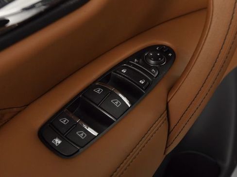 Used 2024 INFINITI QX80 Sensory AWD/4WD image 13