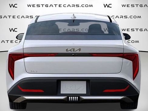 New 2025 Kia K4 EX image 18