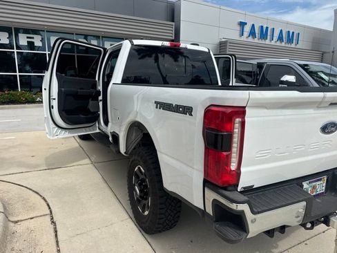 Used 2025 Ford F250 Lariat w/ Lariat Ultimate Package AWD/4WD image 3