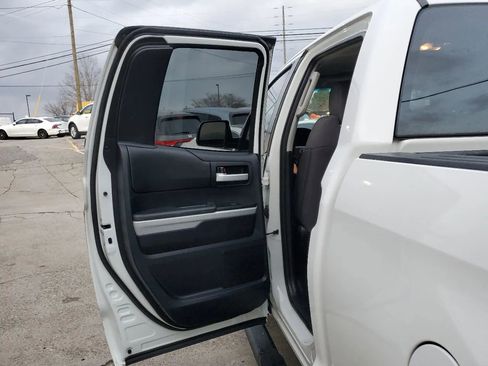 Used 2016 Toyota Tundra SR5 image 36