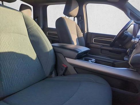 Used 2024 RAM 2500 Big Horn w/ Sport Appearance Package image 22