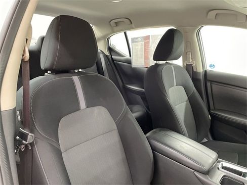 Used 2022 Nissan Sentra SV image 18