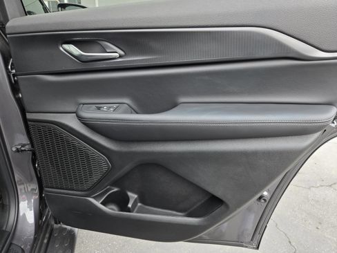 New 2025 Jeep Grand Cherokee L Altitude image 33