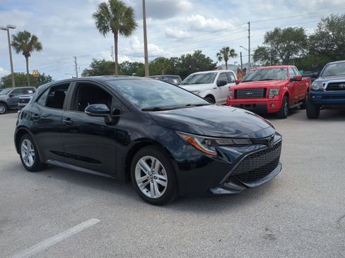 Certified 2021 Toyota Corolla SE image 3