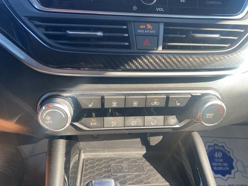 Used 2024 Nissan Altima 2.5 SR w/ SR Premium Package image 23